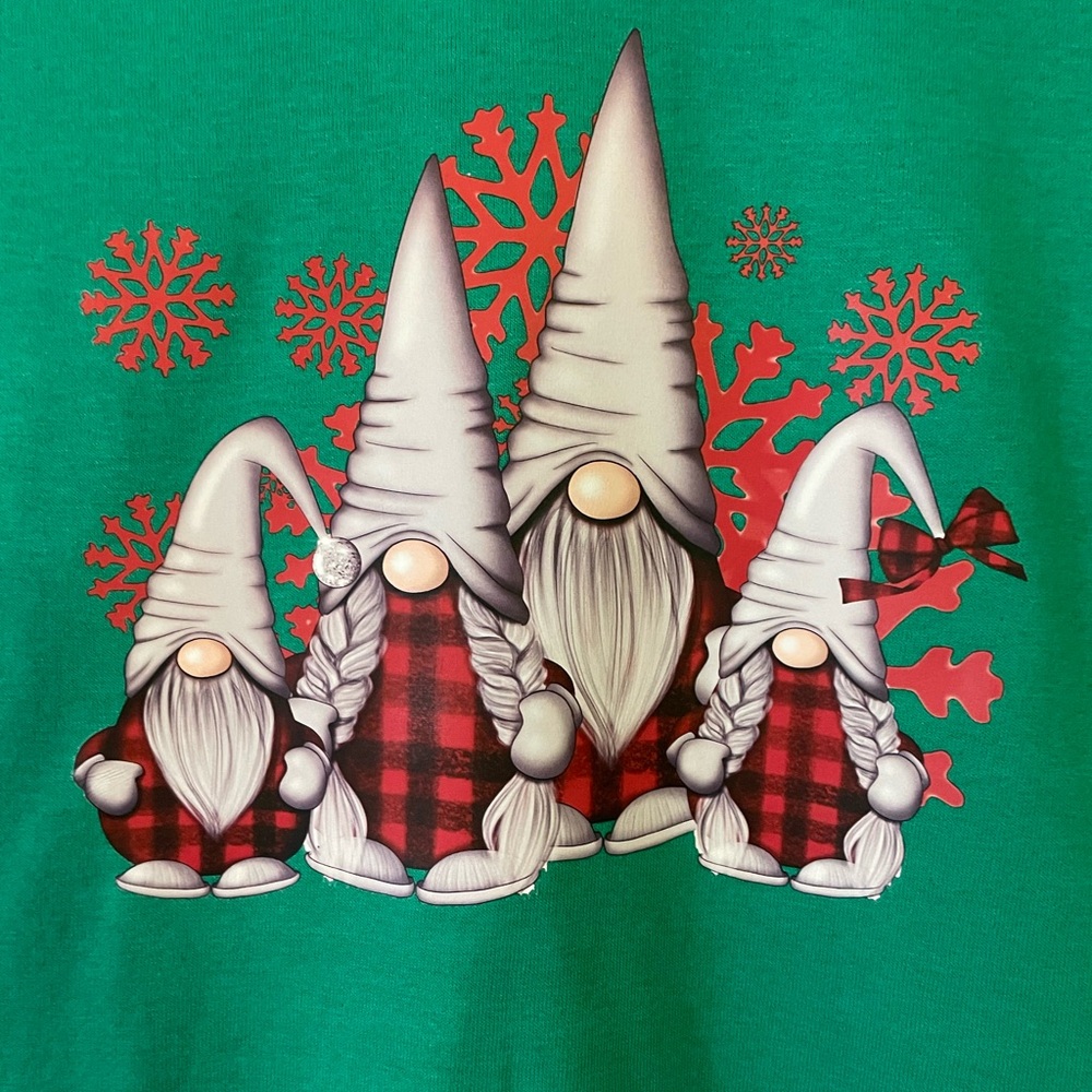 Adult Tee Shirt plaid red gnomes Christmas theme size S